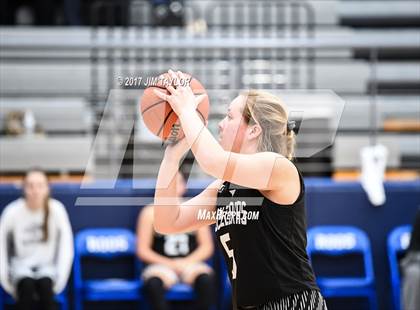 Thumbnail 3 in Grandview vs Arlington photogallery.