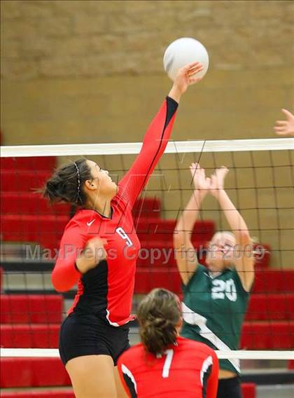 Thumbnail 2 in Dixon @ Antelope photogallery.