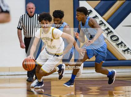 Thumbnail 2 in Belleville East @ Althoff Catholic photogallery.