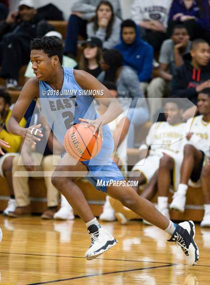 Thumbnail 3 in Belleville East @ Althoff Catholic photogallery.