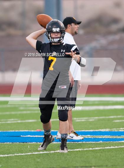 Thumbnail 1 in Benson vs. Round Valley (AIA Division 2A Semifinal Playoff) photogallery.