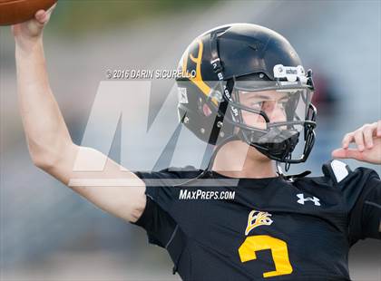 Thumbnail 2 in Benson vs. Round Valley (AIA Division 2A Semifinal Playoff) photogallery.