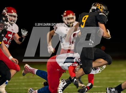 Thumbnail 3 in Benson vs. Round Valley (AIA Division 2A Semifinal Playoff) photogallery.