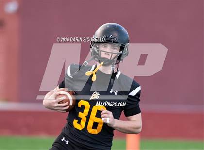 Thumbnail 2 in Benson vs. Round Valley (AIA Division 2A Semifinal Playoff) photogallery.