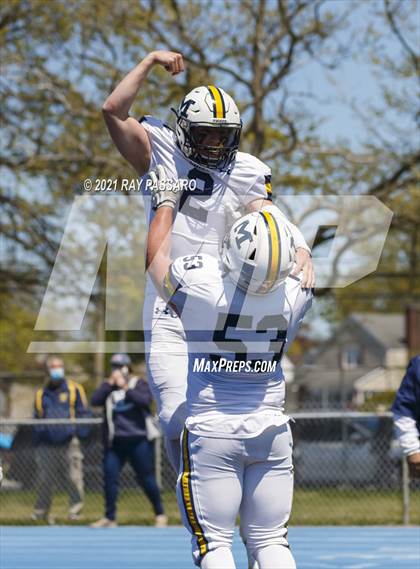 Thumbnail 2 in Oceanside vs. Massapequa (Section VIII Conference I Championship) photogallery.