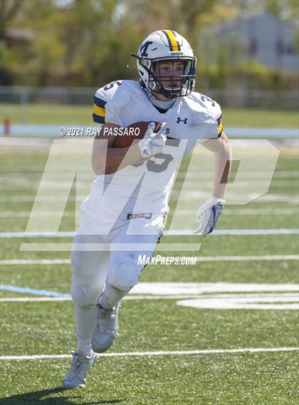 Thumbnail 3 in Oceanside vs. Massapequa (Section VIII Conference I Championship) photogallery.