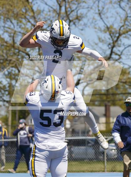Thumbnail 3 in Oceanside vs. Massapequa (Section VIII Conference I Championship) photogallery.