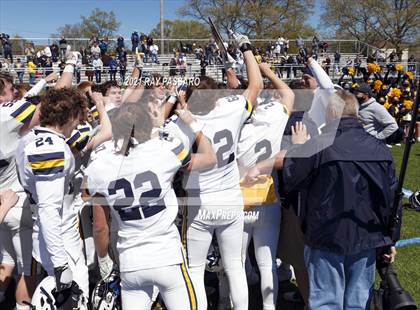 Thumbnail 2 in Oceanside vs. Massapequa (Section VIII Conference I Championship) photogallery.