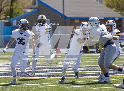 Thumbnail 2 in Oceanside vs. Massapequa (Section VIII Conference I Championship) photogallery.