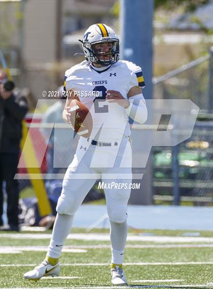 Thumbnail 3 in Oceanside vs. Massapequa (Section VIII Conference I Championship) photogallery.