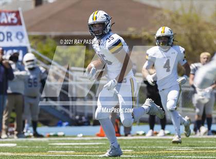 Thumbnail 2 in Oceanside vs. Massapequa (Section VIII Conference I Championship) photogallery.