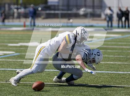 Thumbnail 1 in Oceanside vs. Massapequa (Section VIII Conference I Championship) photogallery.