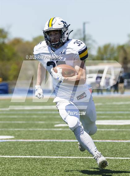 Thumbnail 2 in Oceanside vs. Massapequa (Section VIII Conference I Championship) photogallery.