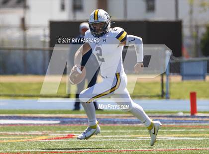 Thumbnail 3 in Oceanside vs. Massapequa (Section VIII Conference I Championship) photogallery.