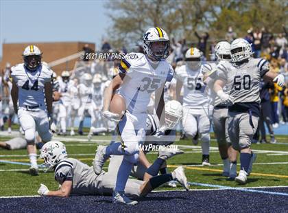 Thumbnail 3 in Oceanside vs. Massapequa (Section VIII Conference I Championship) photogallery.