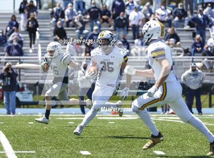 Thumbnail 3 in Oceanside vs. Massapequa (Section VIII Conference I Championship) photogallery.