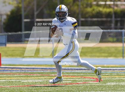 Thumbnail 2 in Oceanside vs. Massapequa (Section VIII Conference I Championship) photogallery.