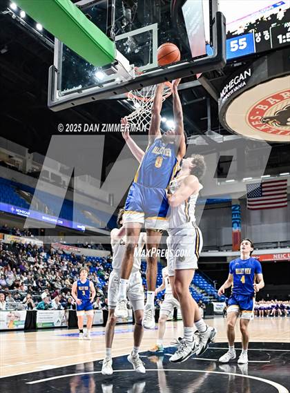 Thumbnail 2 in Valley View vs Scranton Prep (PIAA District 2 Class 4A Final) photogallery.