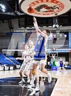 Photo from the gallery "Valley View vs Scranton Prep (PIAA District 2 Class 4A Final)"