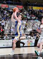 Photo from the gallery "Valley View vs Scranton Prep (PIAA District 2 Class 4A Final)"