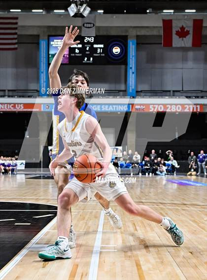 Thumbnail 3 in Valley View vs Scranton Prep (PIAA District 2 Class 4A Final) photogallery.