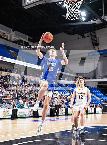 Thumbnail 2 in Valley View vs Scranton Prep (PIAA District 2 Class 4A Final) photogallery.