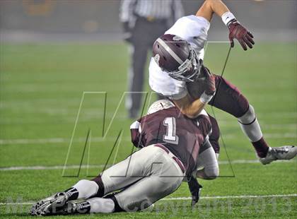 Thumbnail 3 in White Oak vs. Cameron Yoe (UIL 2A Semifinal) photogallery.