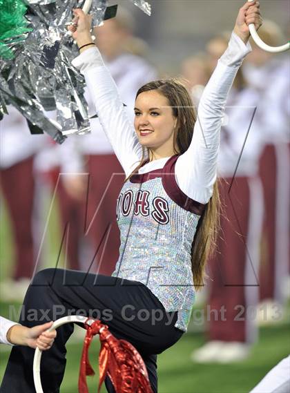 Thumbnail 1 in White Oak vs. Cameron Yoe (UIL 2A Semifinal) photogallery.