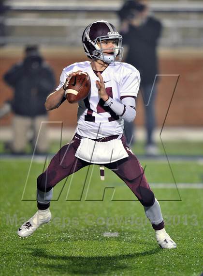 Thumbnail 1 in White Oak vs. Cameron Yoe (UIL 2A Semifinal) photogallery.