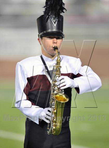 Thumbnail 3 in White Oak vs. Cameron Yoe (UIL 2A Semifinal) photogallery.