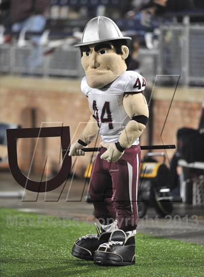 Thumbnail 2 in White Oak vs. Cameron Yoe (UIL 2A Semifinal) photogallery.