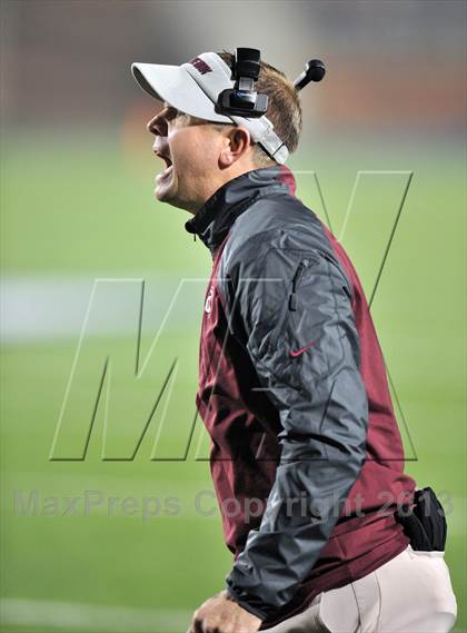 Thumbnail 1 in White Oak vs. Cameron Yoe (UIL 2A Semifinal) photogallery.