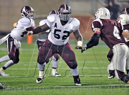 Thumbnail 3 in White Oak vs. Cameron Yoe (UIL 2A Semifinal) photogallery.