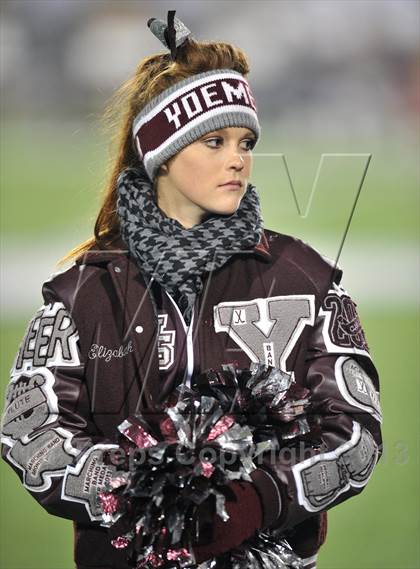 Thumbnail 3 in White Oak vs. Cameron Yoe (UIL 2A Semifinal) photogallery.