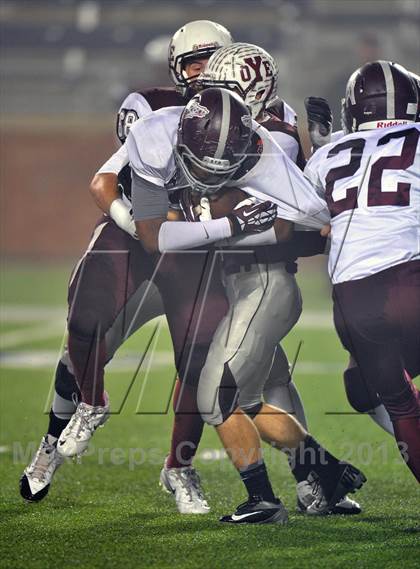 Thumbnail 3 in White Oak vs. Cameron Yoe (UIL 2A Semifinal) photogallery.