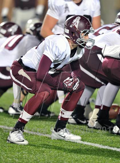 Thumbnail 1 in White Oak vs. Cameron Yoe (UIL 2A Semifinal) photogallery.