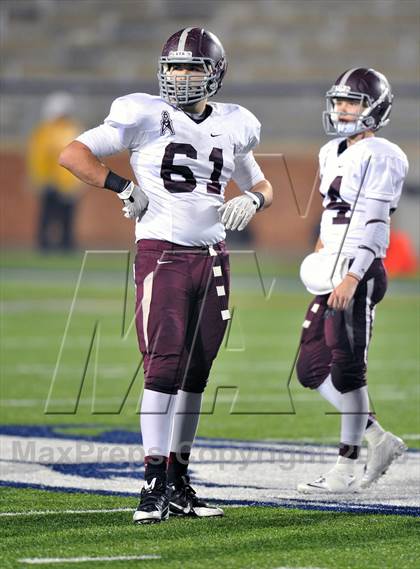 Thumbnail 3 in White Oak vs. Cameron Yoe (UIL 2A Semifinal) photogallery.