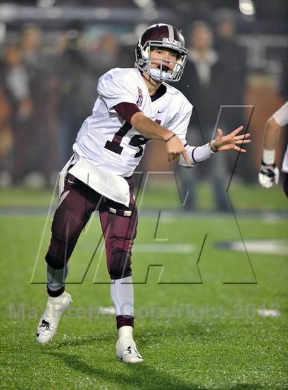 Thumbnail 1 in White Oak vs. Cameron Yoe (UIL 2A Semifinal) photogallery.