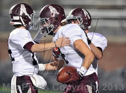 Thumbnail 1 in White Oak vs. Cameron Yoe (UIL 2A Semifinal) photogallery.
