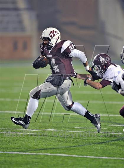 Thumbnail 2 in White Oak vs. Cameron Yoe (UIL 2A Semifinal) photogallery.
