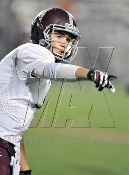 Thumbnail 3 in White Oak vs. Cameron Yoe (UIL 2A Semifinal) photogallery.