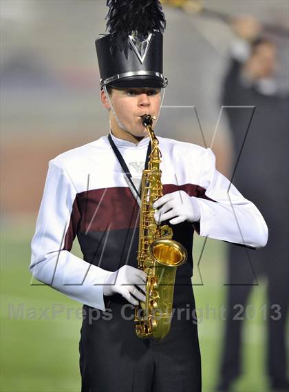 Thumbnail 1 in White Oak vs. Cameron Yoe (UIL 2A Semifinal) photogallery.
