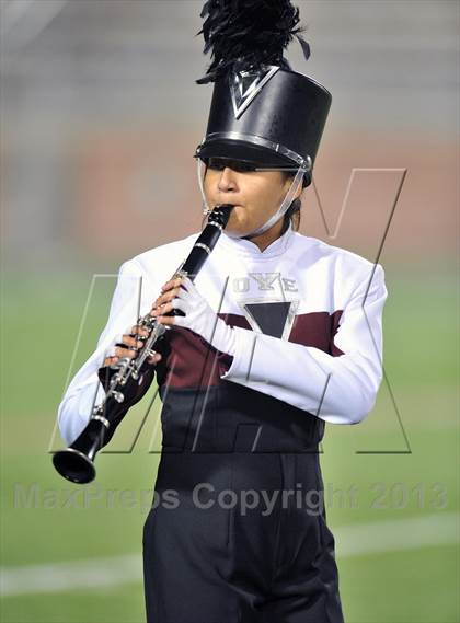Thumbnail 1 in White Oak vs. Cameron Yoe (UIL 2A Semifinal) photogallery.