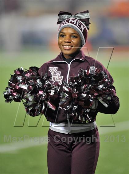 Thumbnail 2 in White Oak vs. Cameron Yoe (UIL 2A Semifinal) photogallery.
