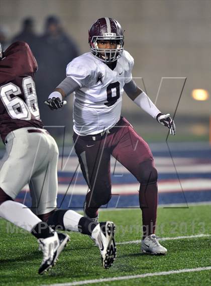Thumbnail 3 in White Oak vs. Cameron Yoe (UIL 2A Semifinal) photogallery.