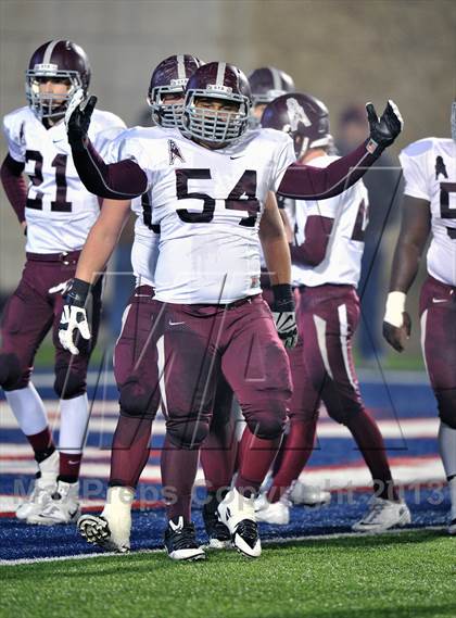 Thumbnail 3 in White Oak vs. Cameron Yoe (UIL 2A Semifinal) photogallery.
