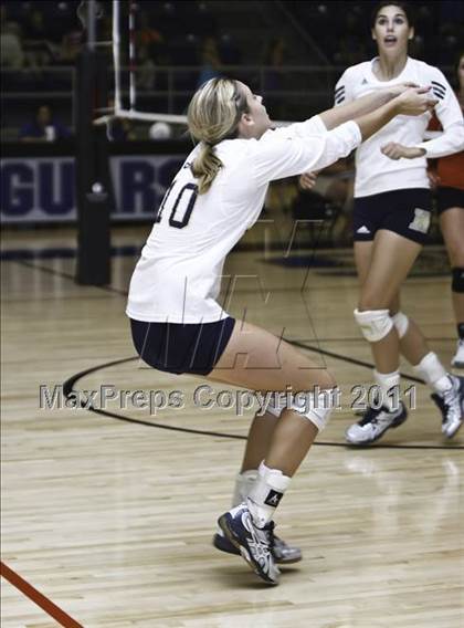 Thumbnail 2 in Martin [James] vs. Keller  photogallery.