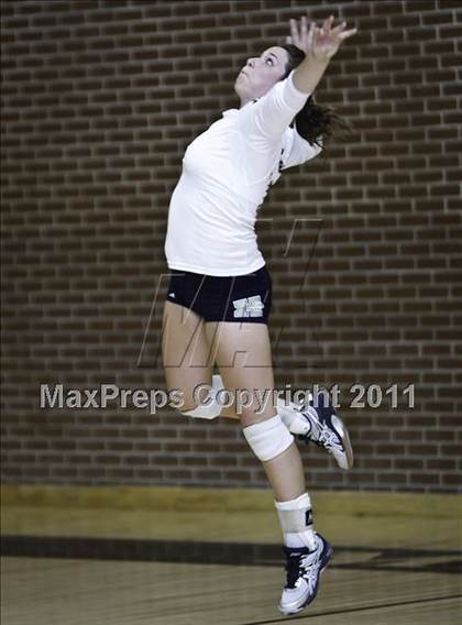 Thumbnail 1 in Martin [James] vs. Keller  photogallery.