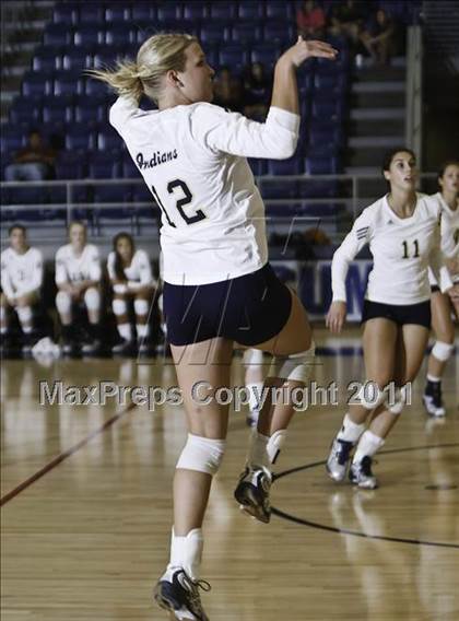Thumbnail 2 in Martin [James] vs. Keller  photogallery.