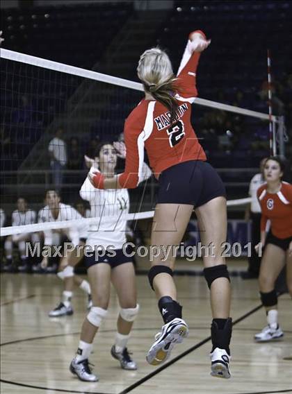 Thumbnail 1 in Martin [James] vs. Keller  photogallery.